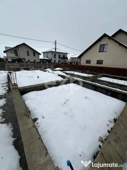 Teren 445 cu fundatie de casa mare + o Casuta locuibila mode - 18