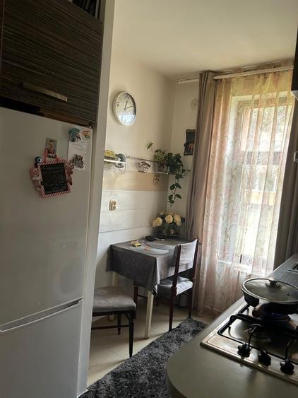 Apartament de vanzare - 3