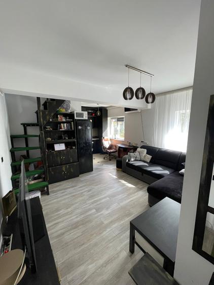 Apartament cu 3 camere semidecomandat, mobilat în Brâncoveanu