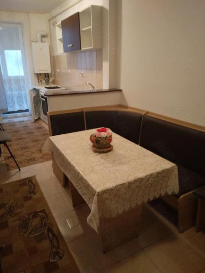 Vind apartament cu 1 camera zona centrala in Floresti - 2