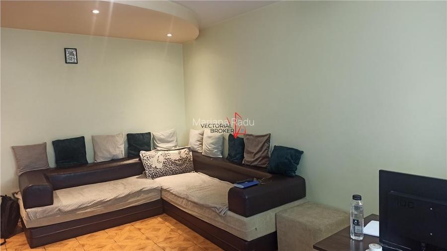 Apartament 3 cam, dec, et.4, bl.1982, 2 bai, Basarabia- Cernauti Apartament 3 cam, dec, et.4, bl.1982, 2 bai, Basarabia- Cernauti