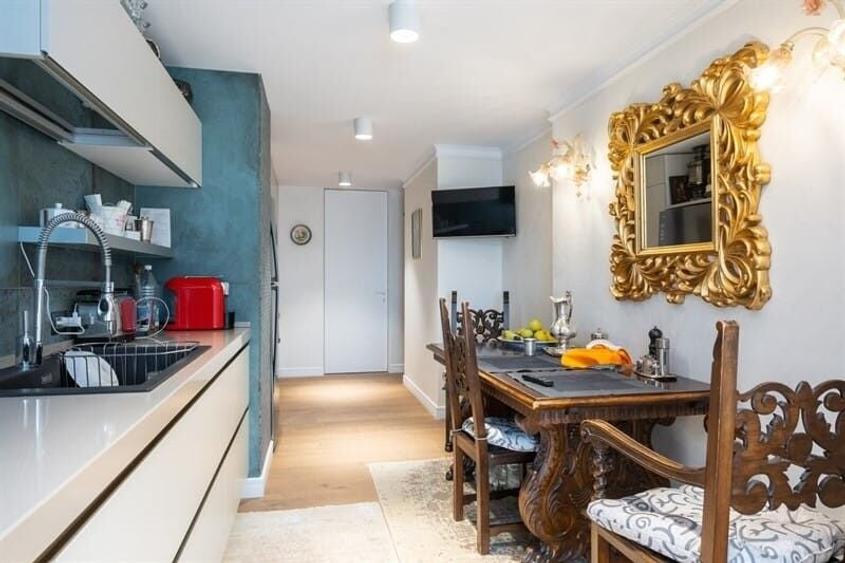 DISPONIBIL IMEDIAT 7 CAMERE, 6 GARAJE -COMPLEX CORTINA RESIDENCE! - 5