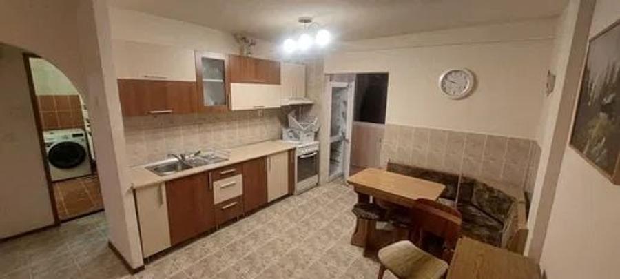 Apartament cu 2 camere decomandat, mobilat în Zorilor