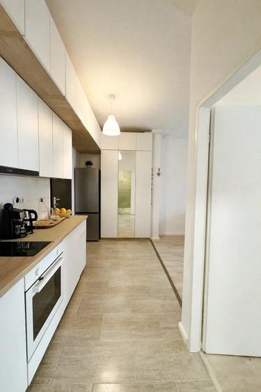 Apartament cu 2 camere semidecomandat în Politehnica