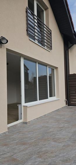 Duplex cu 5 camere cu Canalizare în Băneasa