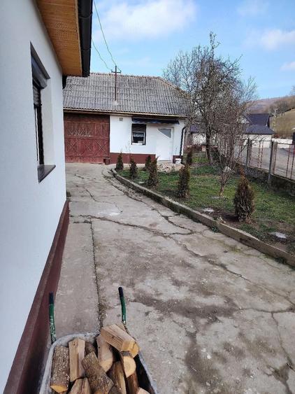 Casă cu Teren 830 Mp în Șimișna