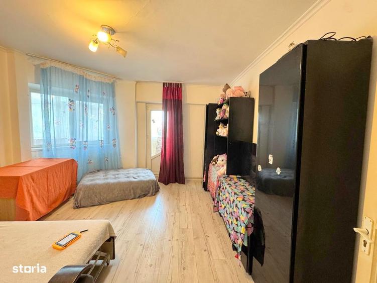 Apartament cu 2 camere decomandat în Republicii