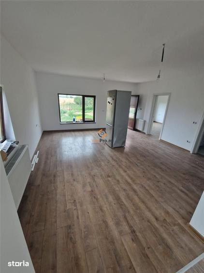 Casă cu 3 camere cu Teren 750 Mp în Chevereșu Mare