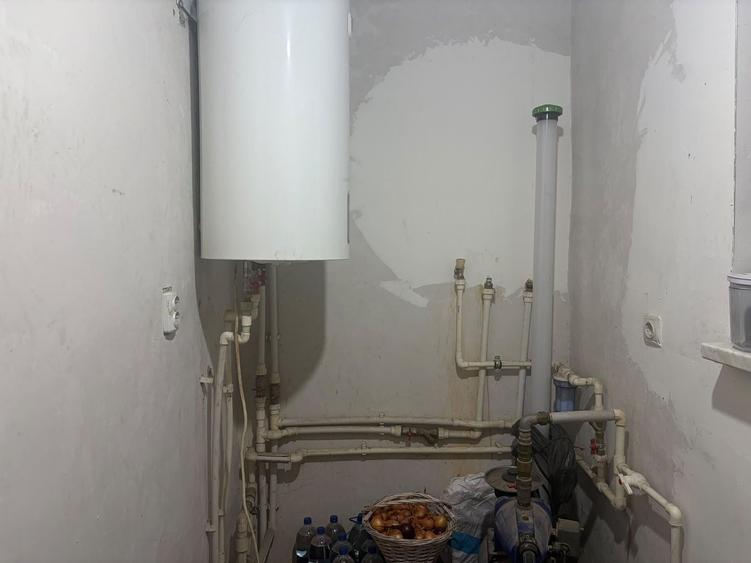 Casă individuală cu 4 camere cu Canalizare în Zețarilor