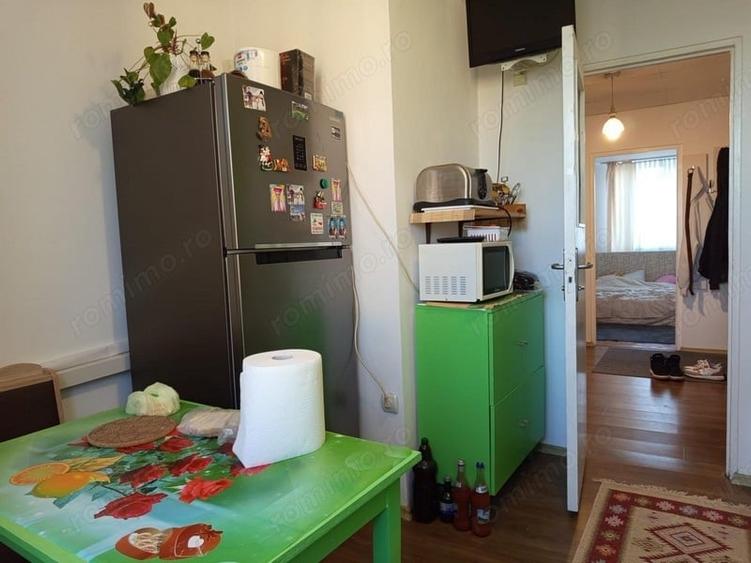 Apartament cu 4 camere decomandat în Progresul