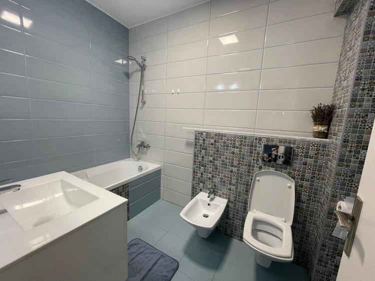 Apartament cu 3 camere în Florești