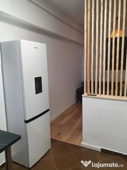 Garsonieră în Apărătorii Patriei