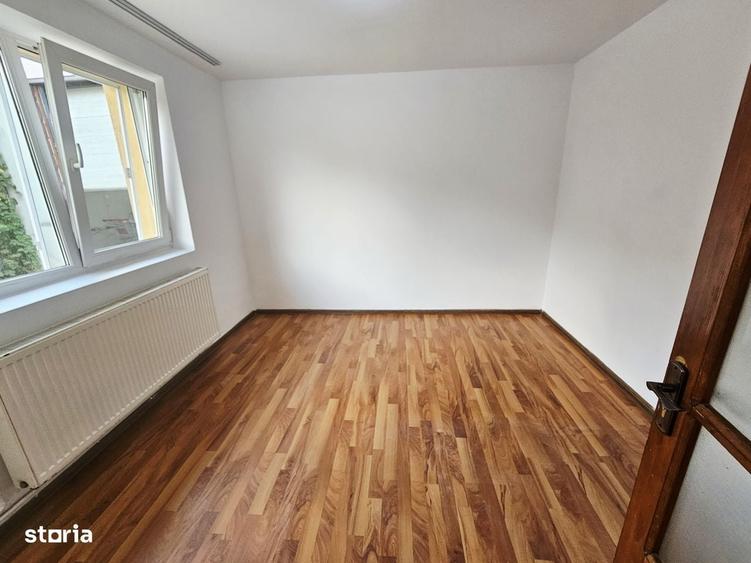 Casă cu 4 camere cu Teren 878 Mp în Ciorani
