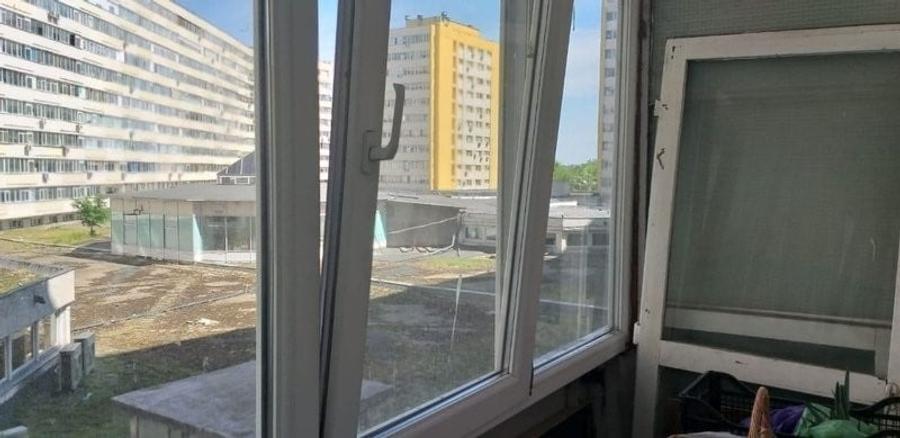 Apartament cu 3 camere decomandat în Obor