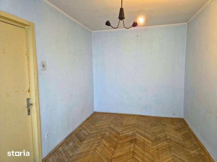Apartament cu 2 camere semidecomandat în Ostroveni