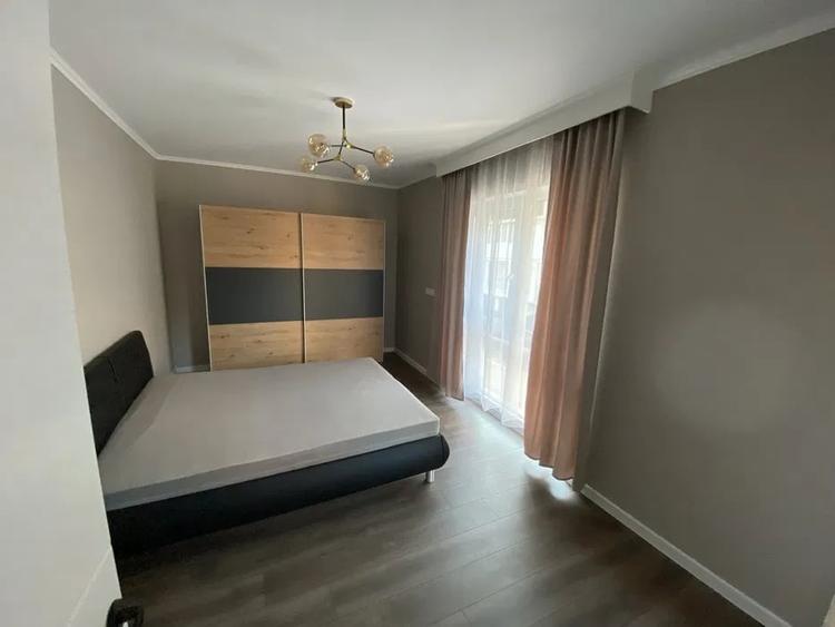 Apartament cu 2 camere semidecomandat, mobilat în Florești