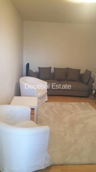 Apartament cu 2 camere decomandat în Titan