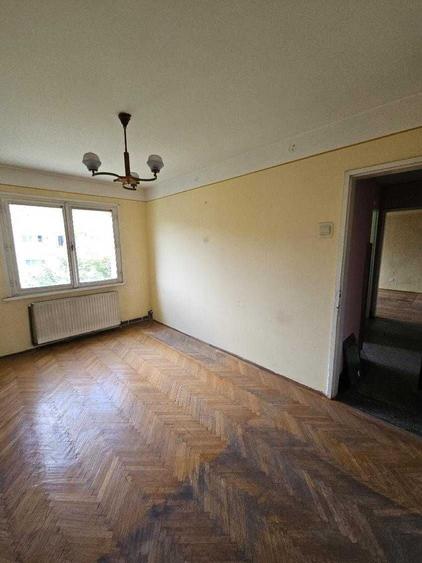 Apartament cu 2 camere decomandat în Astra