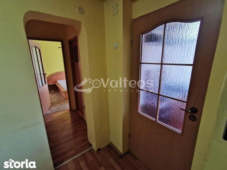 Re?i?a, apartament 4 camere (2X2), 120 mp, etaj 2, zona Universitate - 1
