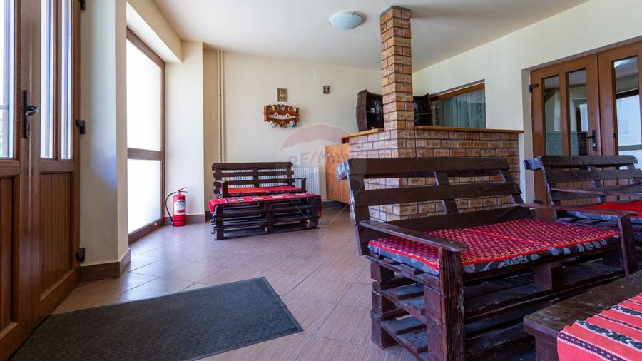 Hotel / Pensiune cu 10 camere de vanzare/Vama Buzaului - 24