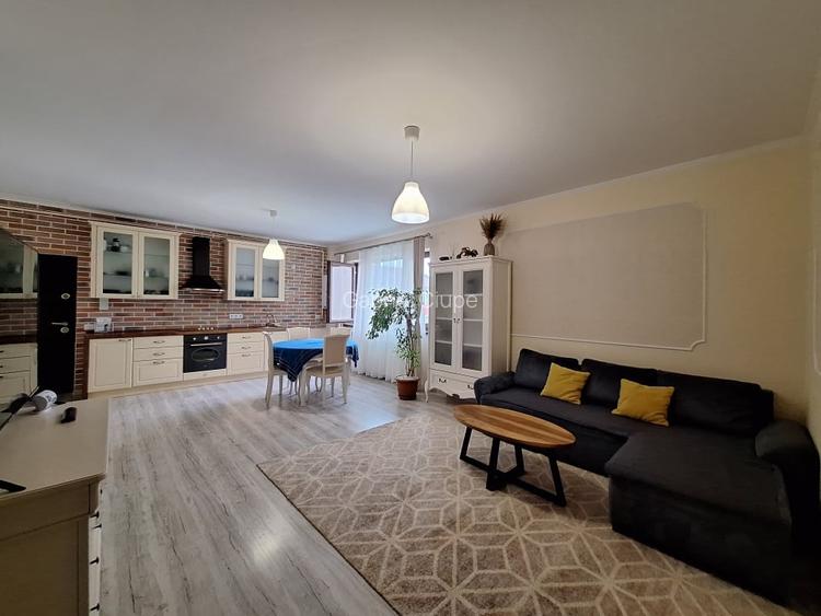 Apartament cu 2 camere, 55 mp, balcon, zona Parcului Poligon