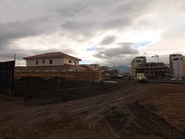 Teren de vanzare pretabil constructie bloc - 2