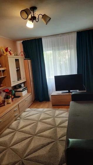 Apartament cu 2 camere, decomandat, zona Galata - 2