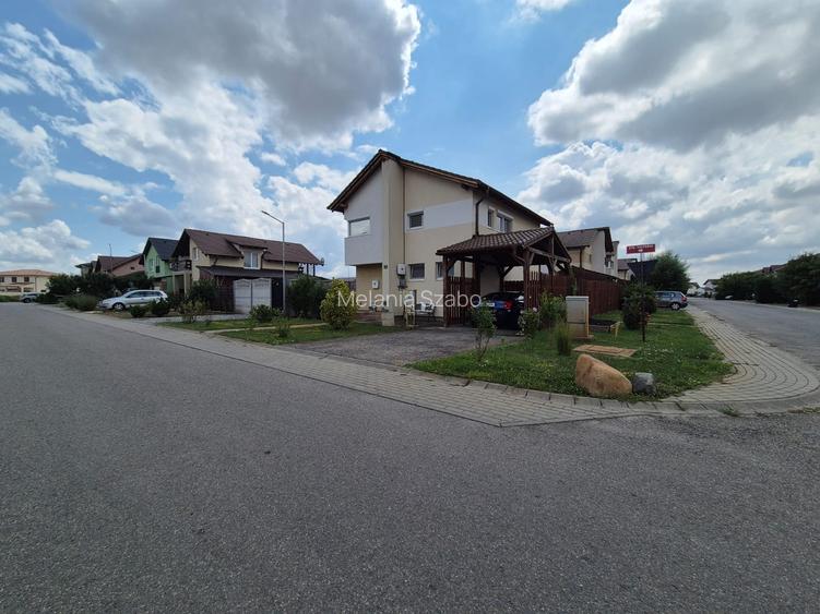 Vilă modernă de vânzare – Via Carmina, poziție pe colt, 0% comision Vilă modernă de vânzare – Via Carmina, poziție pe colt, 0% comision