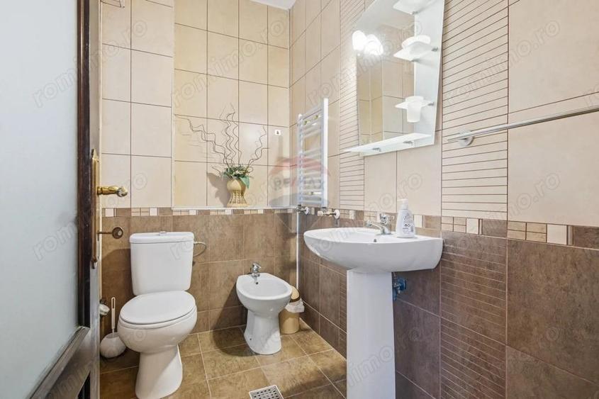 PENTHOUSE ULTRACENTRAL CU PRIVELISTE PANORAMICA | 3 CAMERE - 6