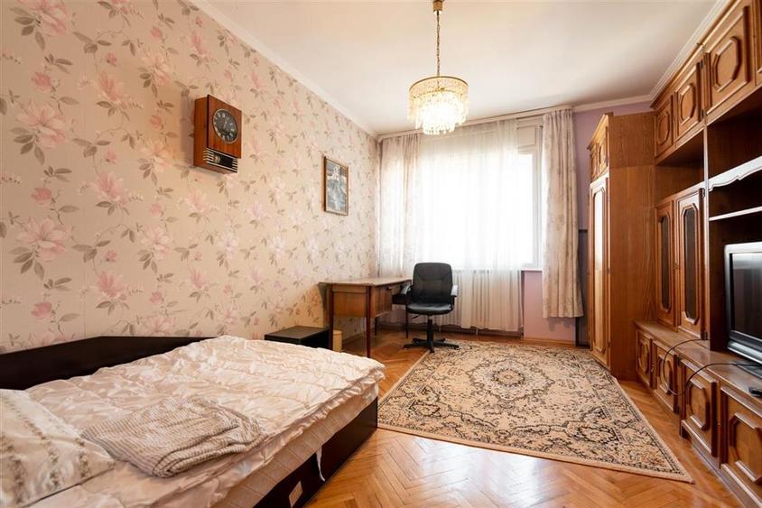 RECO apartament cu 3 camere in zona ultracentrala - 17