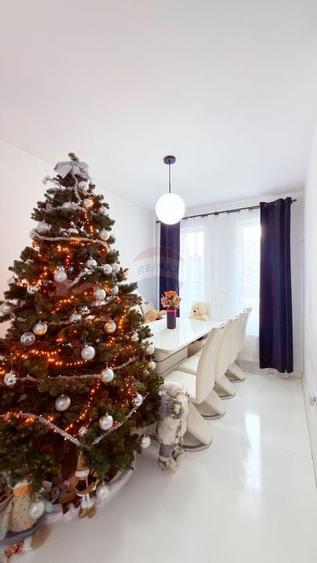 Vila 4 camere | Teren 251 mp | 2 parcari | 10 min Metrou - 50