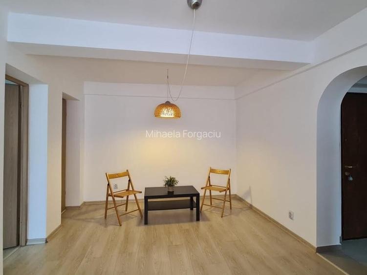 Str Mozart 2 camere, renovat etaj 3/3 Floreasca