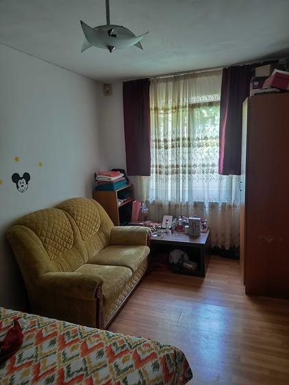 Proprietar -apartament 2 camere etaj 1 Str Alecu Russo - 7