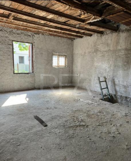 Casa + Curte 1 Mai - 26