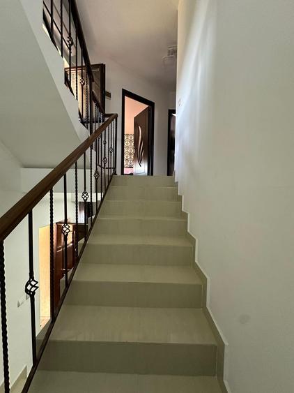 [SECTOR 3] Vila P+1+M cu 5 camere, Teren 182 mp - MOBILATA - - 7