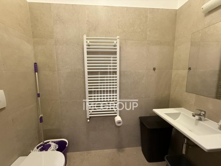 Apartament cu 2 camere | Parcare subterană | Boxă 11 mp | 2 bai | Parter inalt - 7
