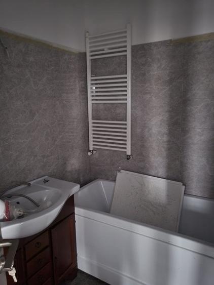 Casa noua in Catamarasti Deal

-zona linistita de case - 8