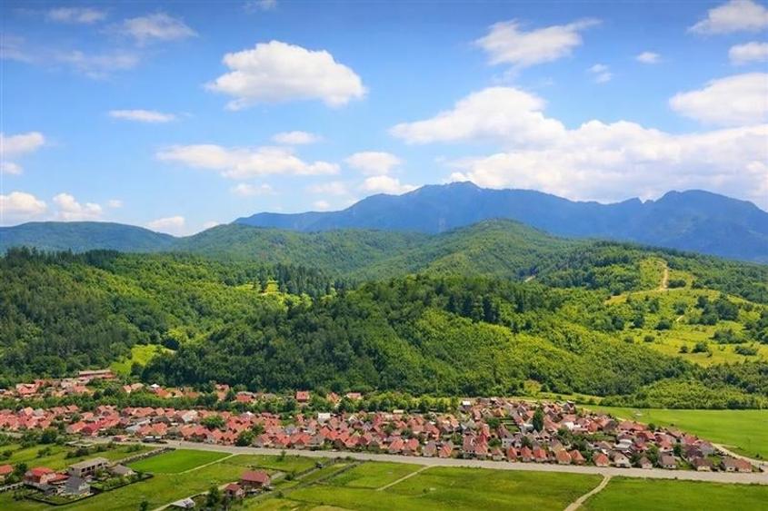 Film!Oportunitate de afacere si rezidenta: 7.700 mp teren intravilan,Rasnov,Glaj - 1