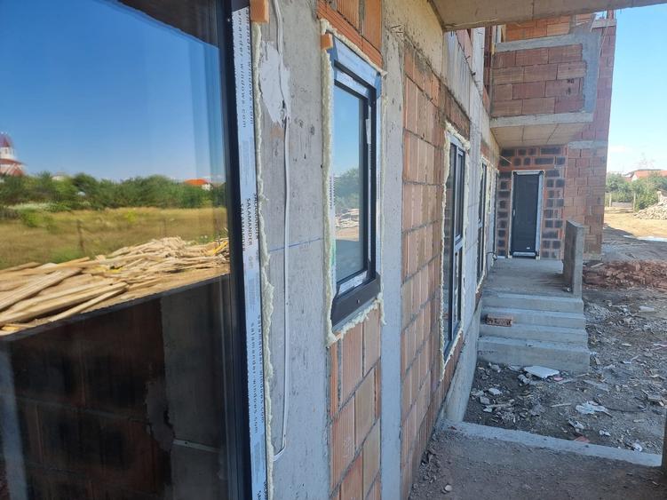 Apartament 2 camere cu balcon, lift și parcare inclusă - 8