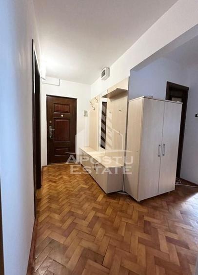 Apartament cu 3 camere, Decomandat, Centrala Proprie, zona Sagului - 10