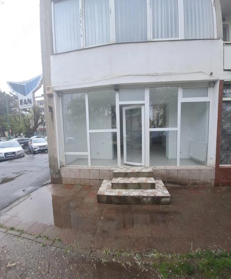Spațiu comercial, de 62 mp, în Centrul Civic