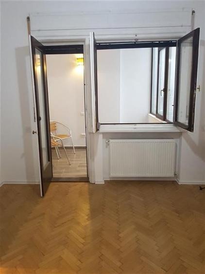 Armeneasca, apartament deosebit, 5 camere, renovat , zona cu acces facil. - 9