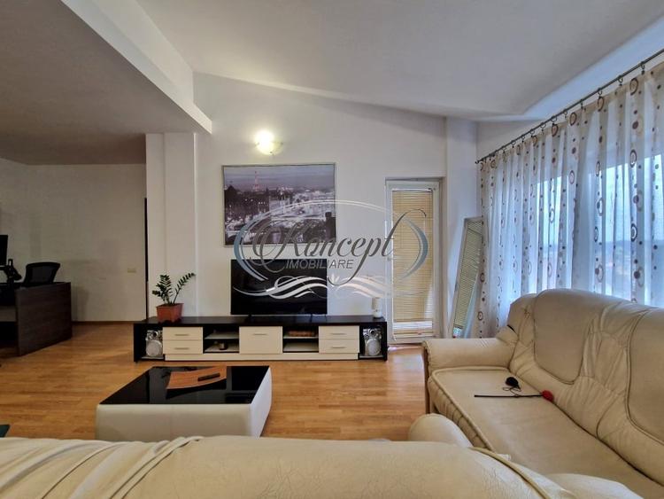 Apartament cu 2 camere semidecomandat, mobilat în Andrei Mureșanu