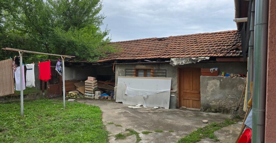 Casa in Simeria, zona linistita - 15