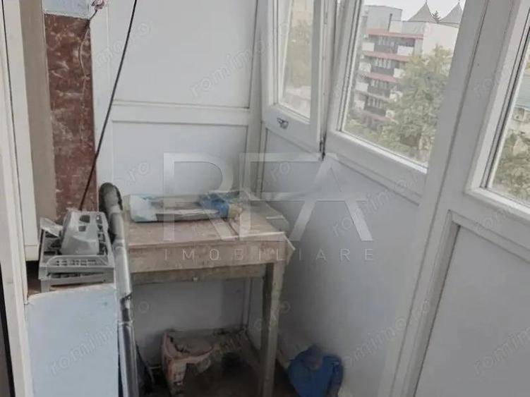 Apartament 2 Camere , Decomandat , Etaj 3/10 , Brancoveanu - 10