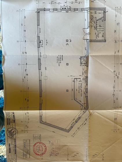 Spațiu comercial - Vilă pretabilă pentru clinică medicală / centru medical - 1