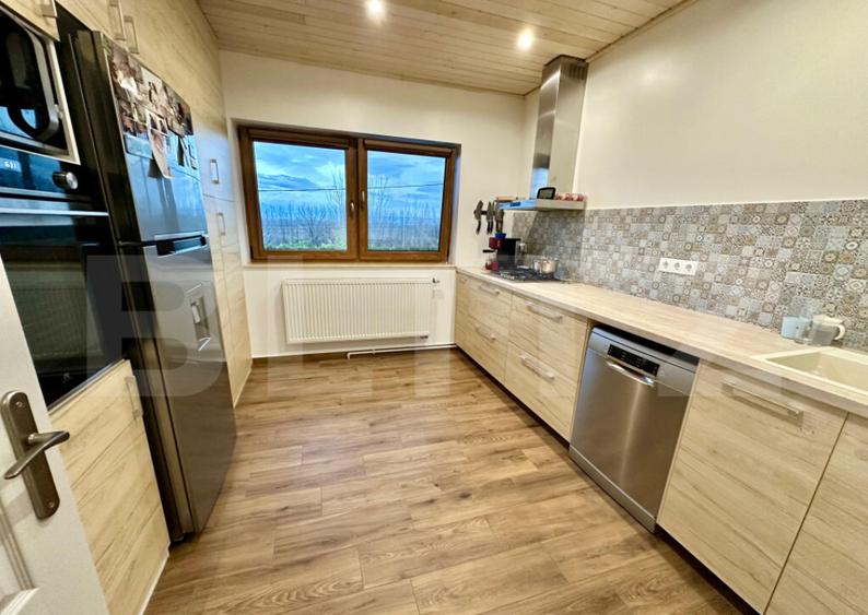 Casa moderna 4 dormitoare, teren de 1591 mp, cu foi?or ? - 2