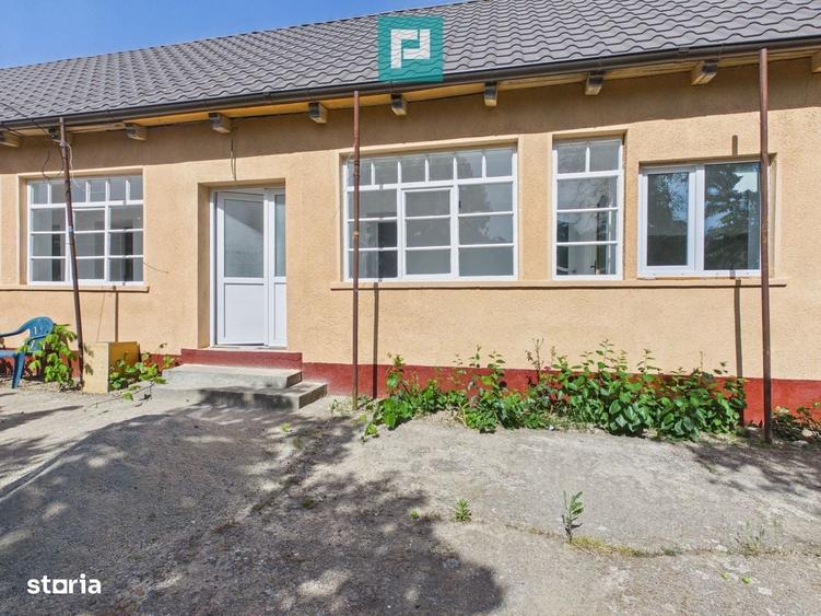 Casă cu 3 camere cu Teren 2233 Mp în Girișu de Criș