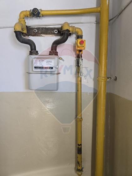 DE VANZARE Apartament cu 3 camere în zona Titan - 11