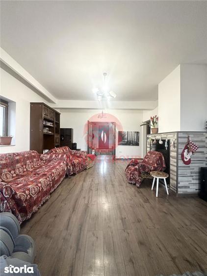 Casa Spatioasa cu Teren de 1000 mp | Poiana - 3